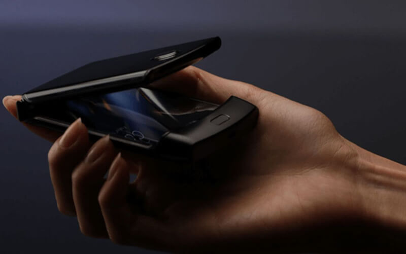 motorola-razr-foldbare-telefon